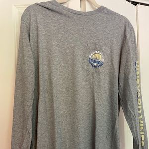 Vineyard vines t shirt